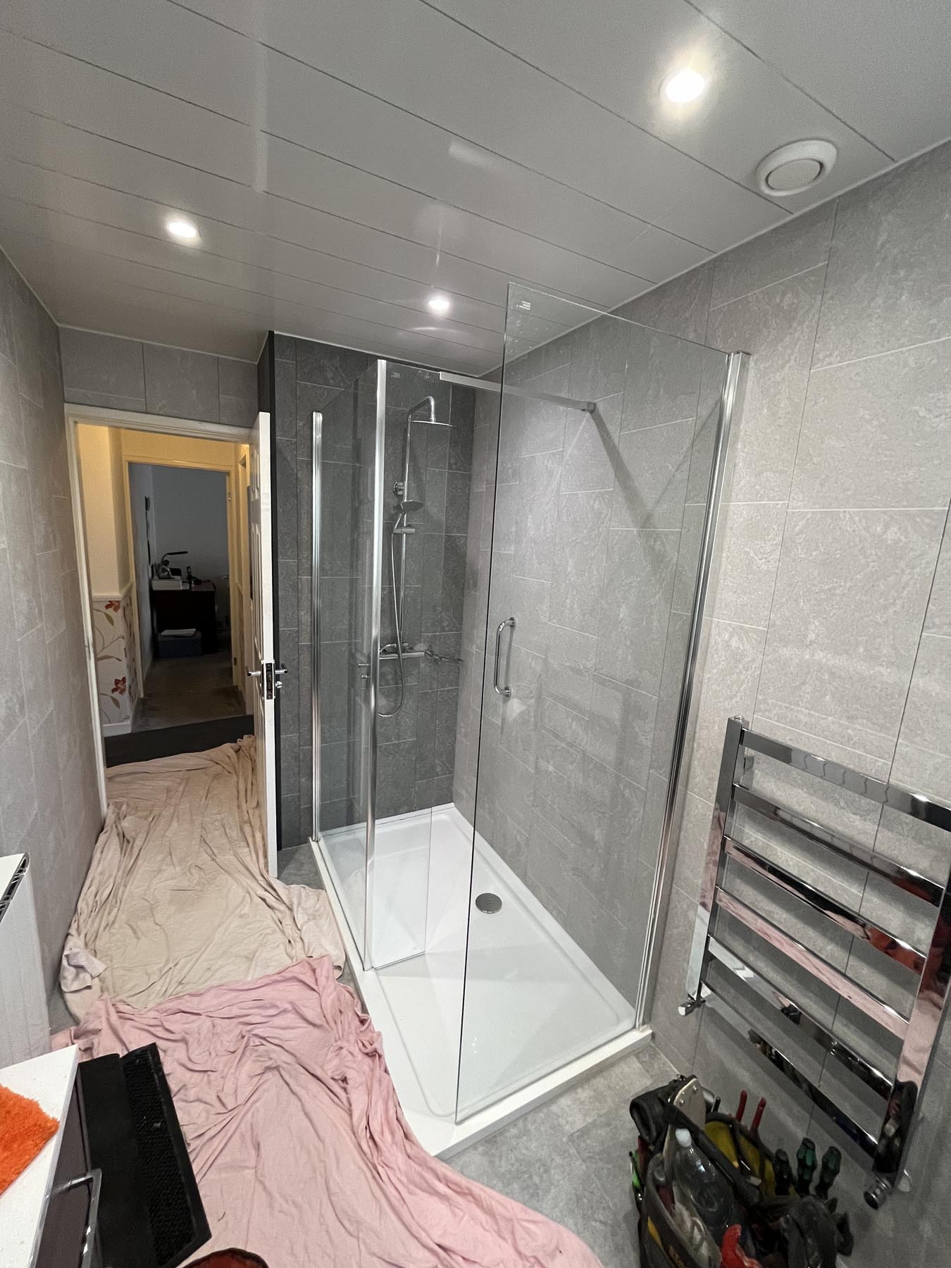 Shower Grey Before