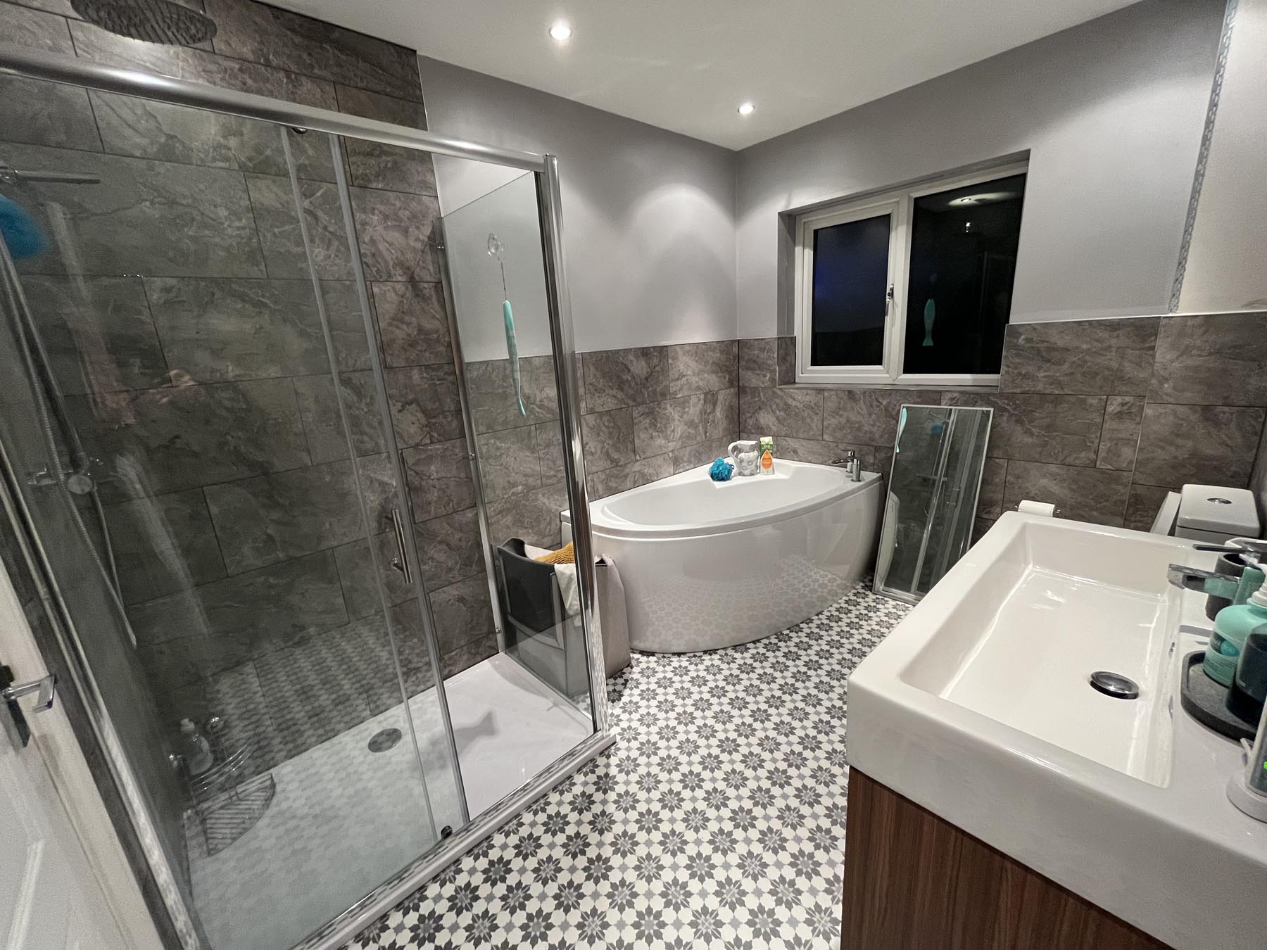 Full Bathroom 2 After
